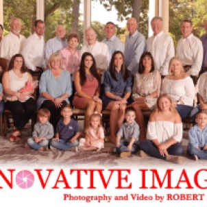 family portrait photographer Innovative Images Photography by Robert Berger